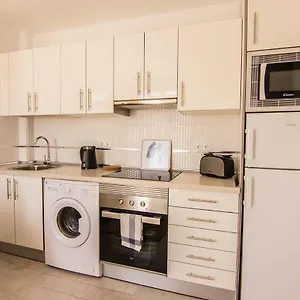 https://los-gracioseros-118.puertodelcarmen-hotels.org